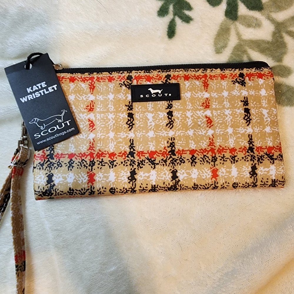 Scout Wristlet